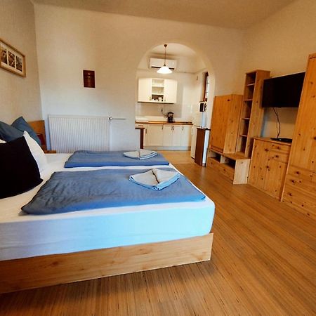Apartman Vitorlas Vendeghaz バラトンフレド エクステリア 写真