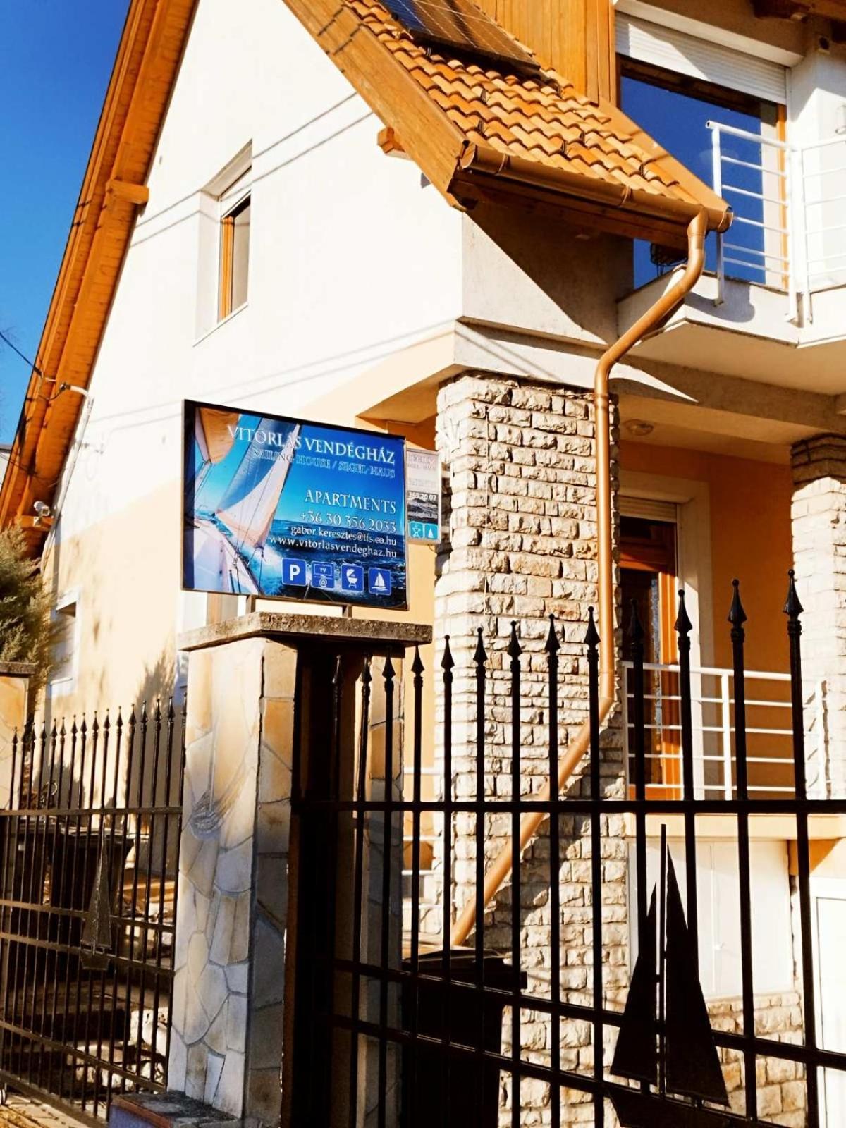 Apartman Vitorlas Vendeghaz バラトンフレド エクステリア 写真