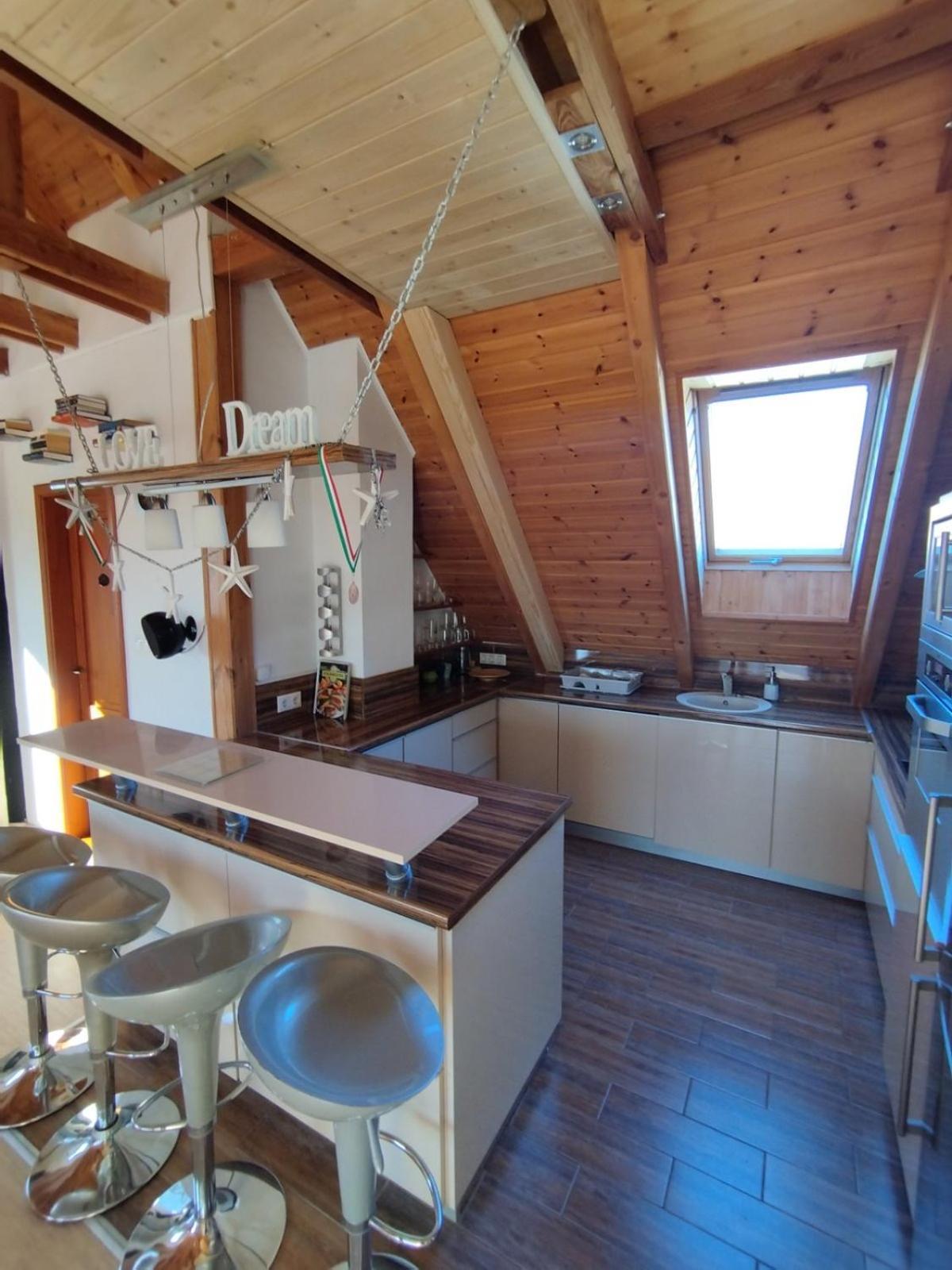 Apartman Vitorlas Vendeghaz バラトンフレド エクステリア 写真